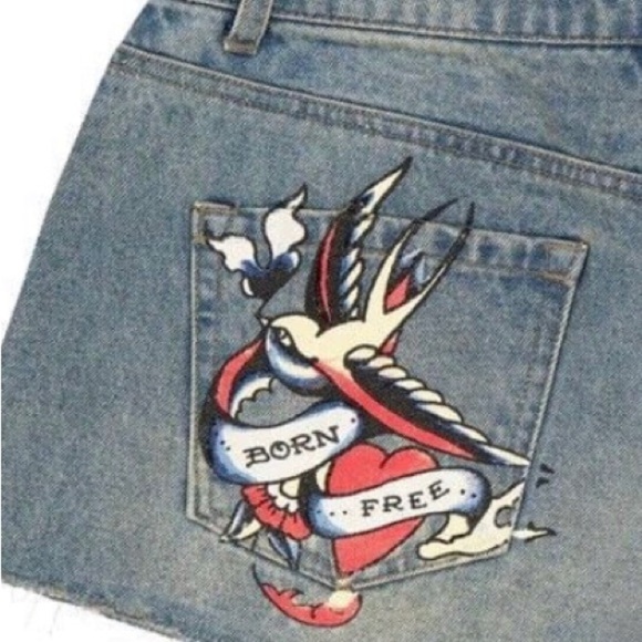 Ed Hardy Swallow Light Tint Denim jeans cut off Shorts WEHD8000-5 size 26 new - Picture 5 of 8